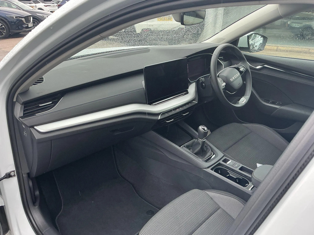 Skoda Octavia Se Technology Black #13