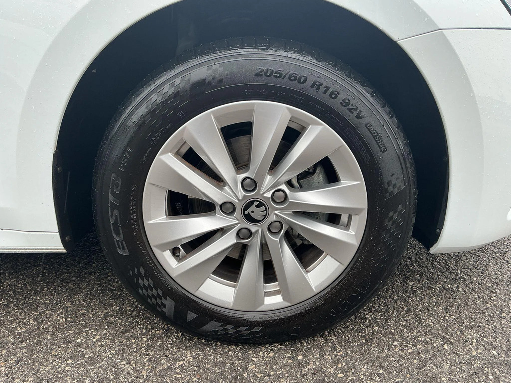 Skoda Octavia Se Technology Black #33