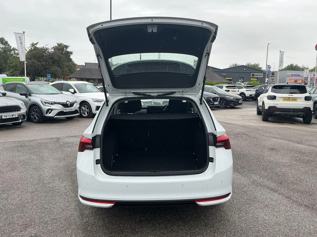 Skoda Octavia Se Technology Black #10
