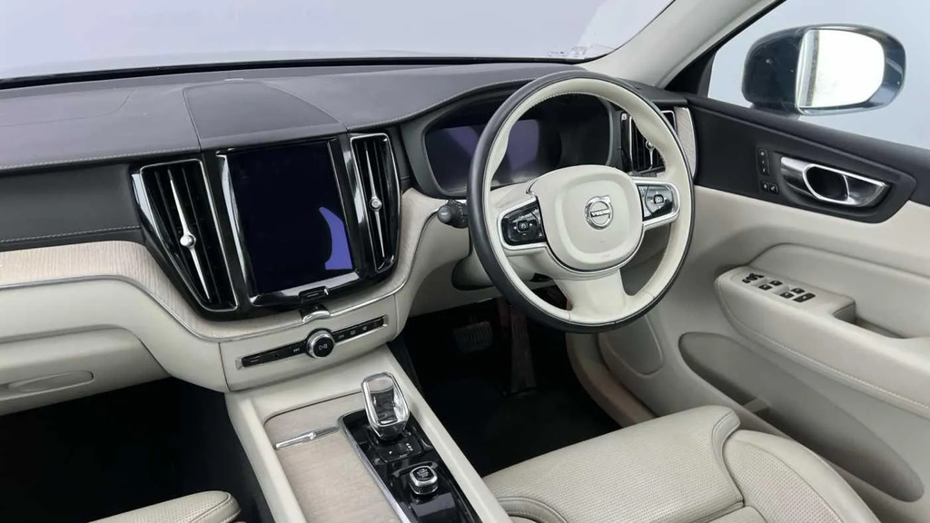 Volvo XC60 Suv Grey #8