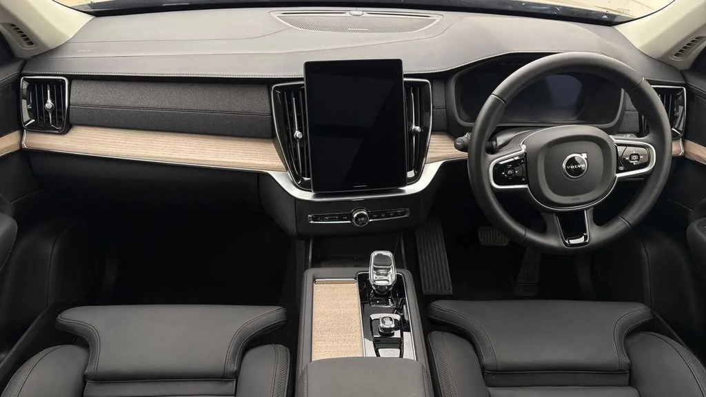 Volvo XC90 Plus Red #10