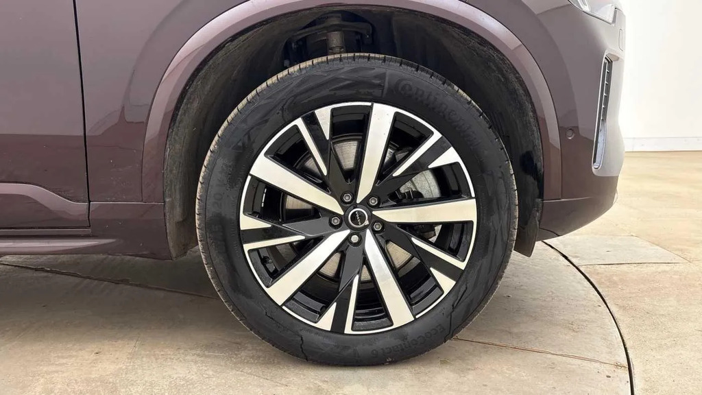 Volvo XC90 Plus Red #15