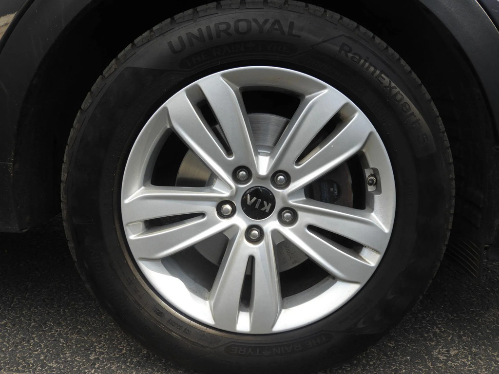 Kia Sportage 2 Black #11
