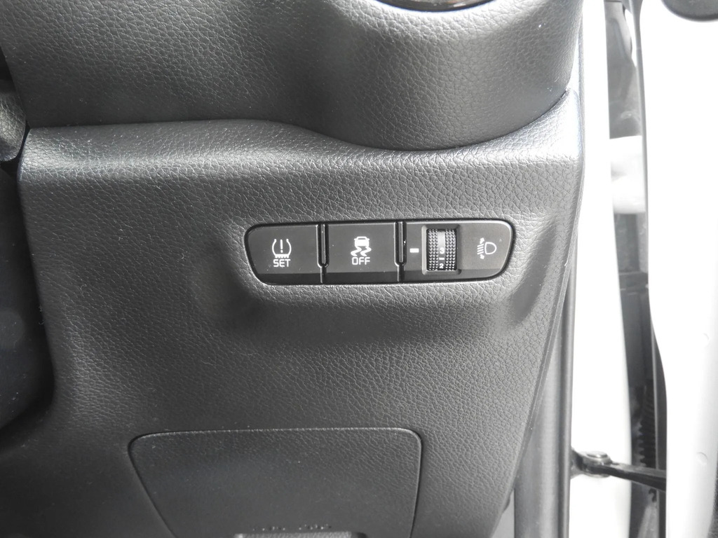 Kia Picanto 1.25 2 83 White #21