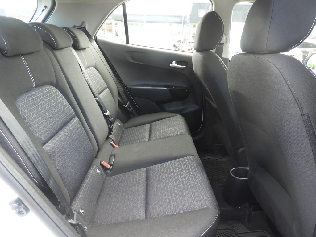 Kia Picanto 1.25 2 83 White #17