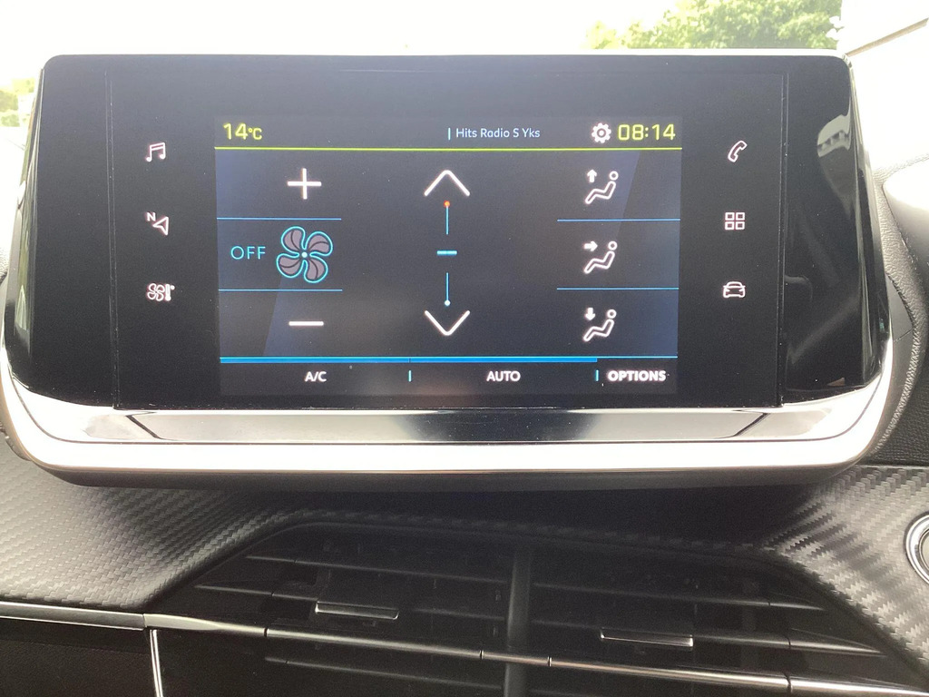 Peugeot e-2008 50Kwh Active Premium 7Kw Charger #2