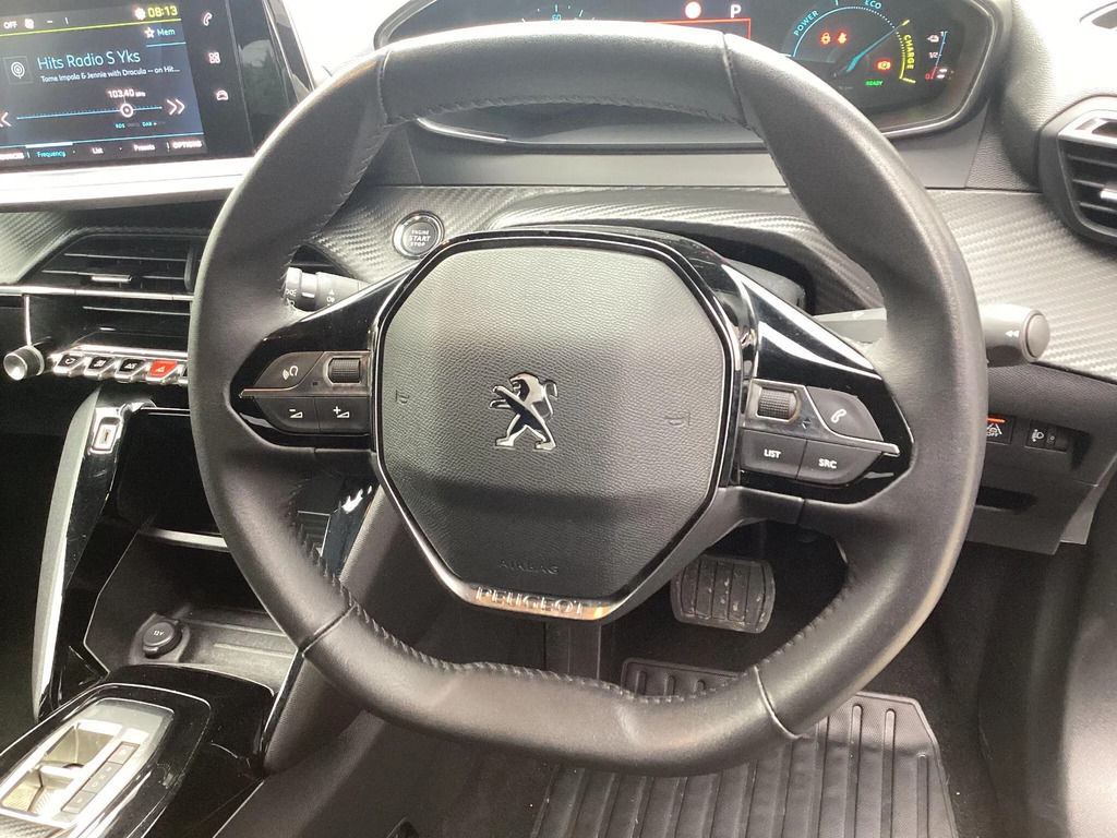 Peugeot e-2008 Gt Orange #24