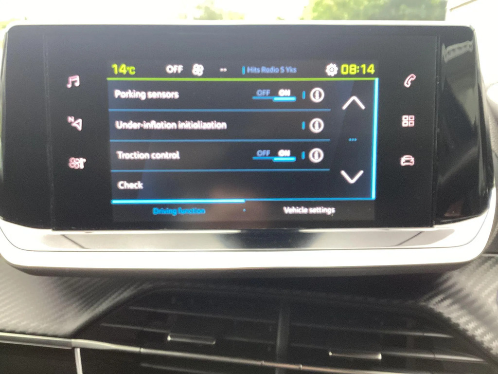 Peugeot e-2008 50Kwh Active Premium 7Kw Charger #5