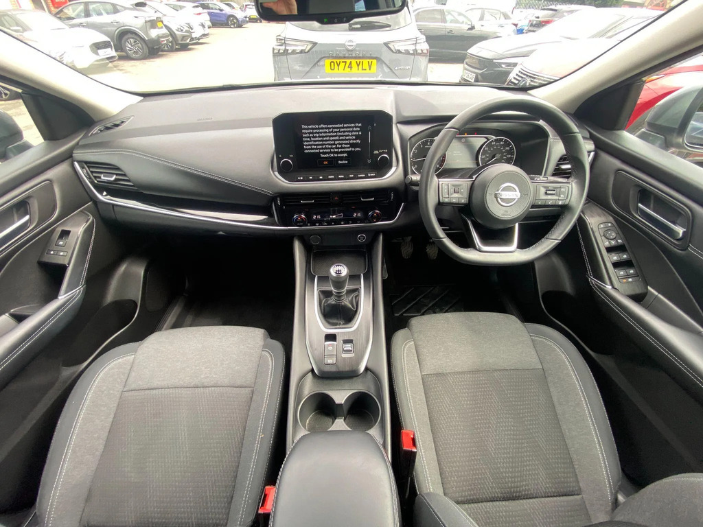 Nissan Qashqai 1.3 Dig-t Mh N-connecta White #10