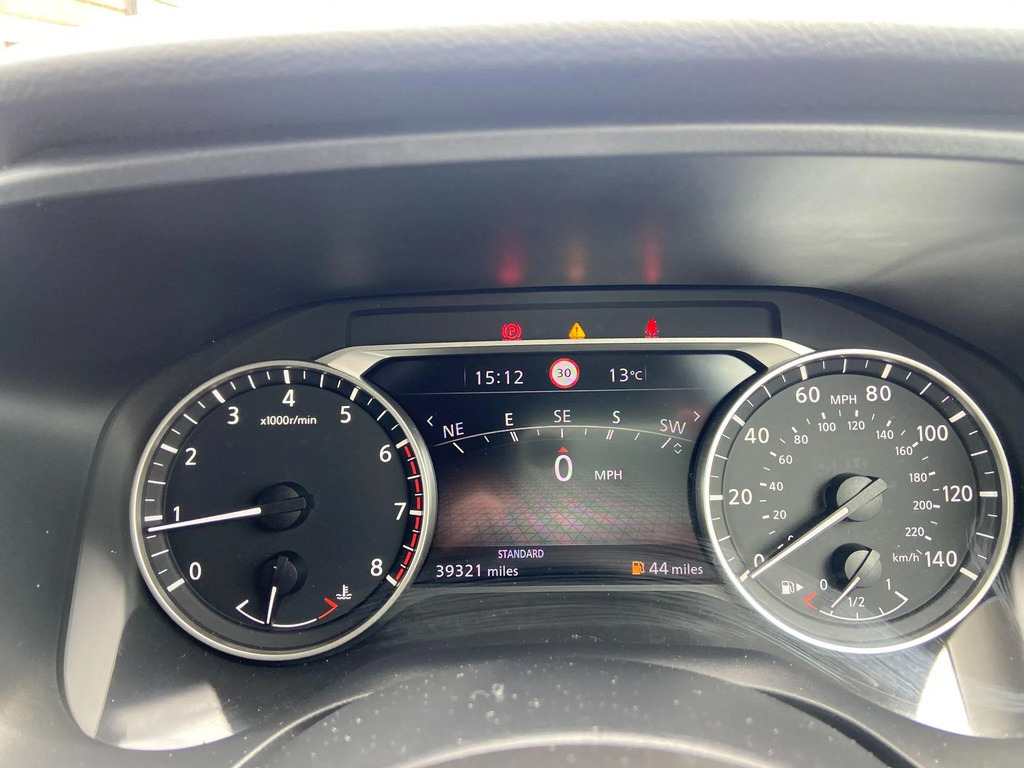 Nissan Qashqai 1.3 Dig-t Mh N-connecta White #17