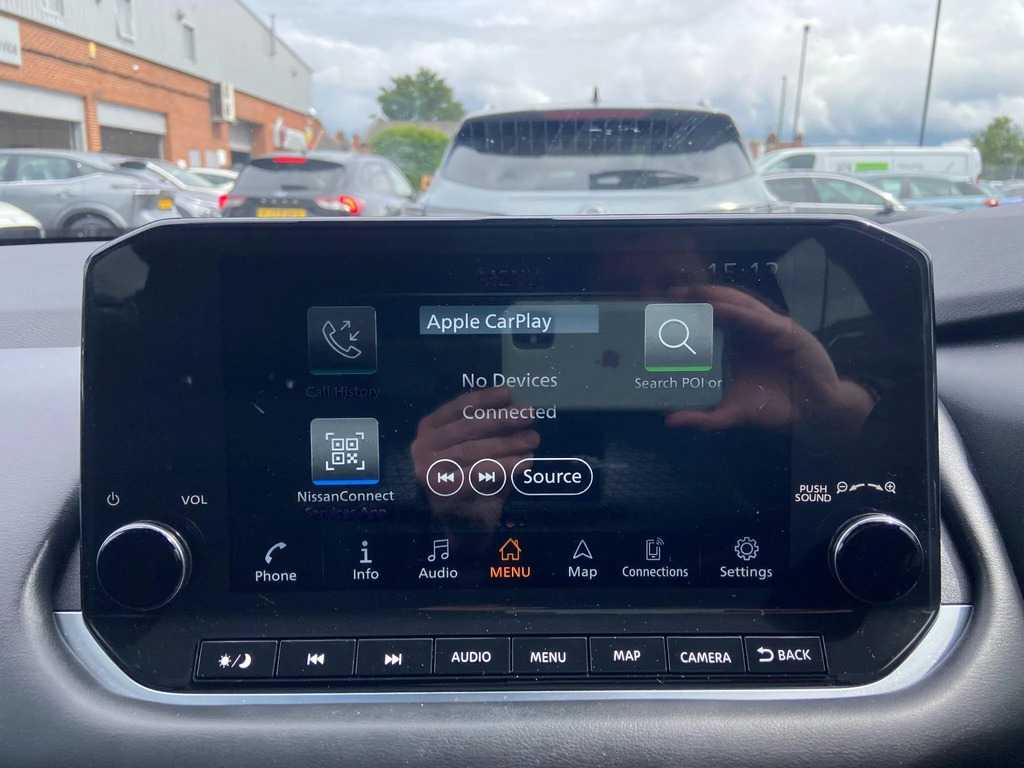 Nissan Qashqai 1.3 Dig-t Mh N-connecta White #16