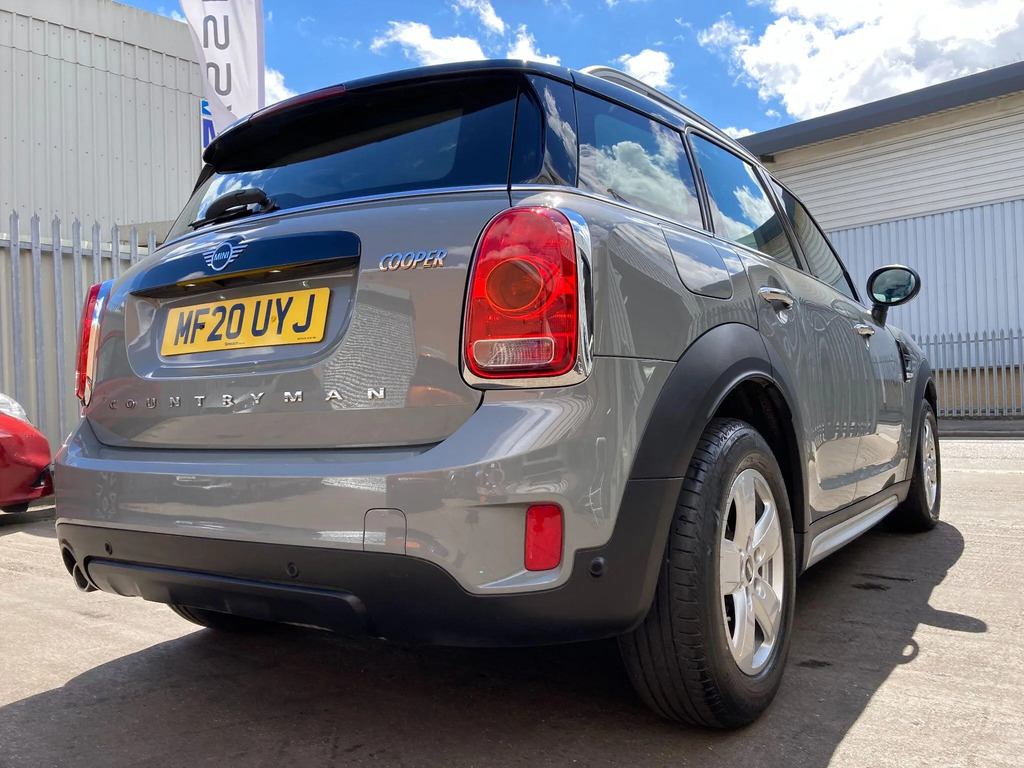 Mini Countryman Mini Hatchback 1.5 Cooper Classic Comfor Black #25