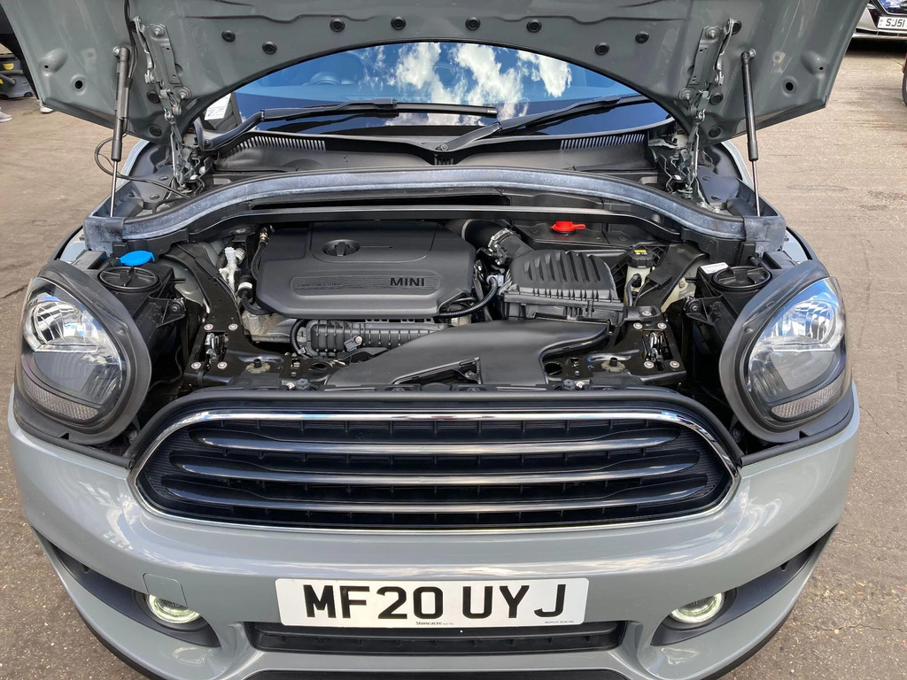 Mini Countryman Mini Hatchback 1.5 Cooper Classic Comfor Black #32