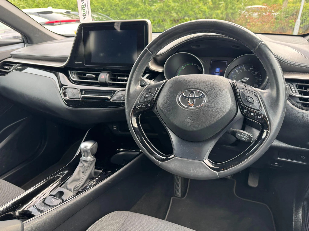 Toyota C-Hr 1.8 Dynamic 122 Bhp Blue #16