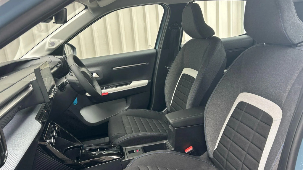 Citroen C3 1.2 Hybrid 110 Max E-dcs6 2025 Blue #14