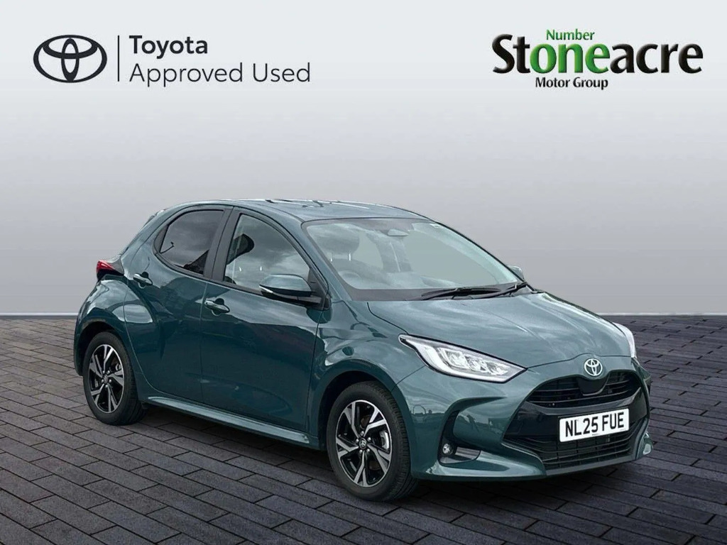 Toyota Yaris 1.5 Hybrid Design Cvt