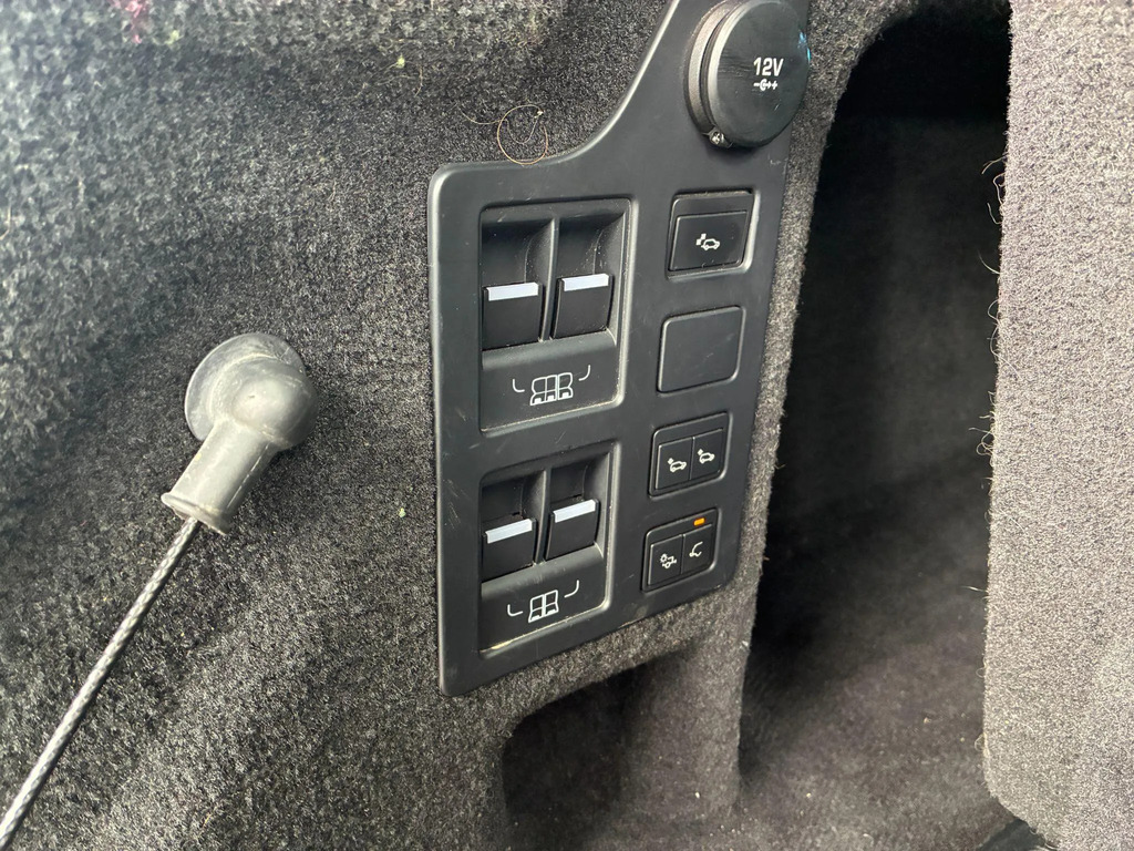 Land Rover Discovery Silver #34