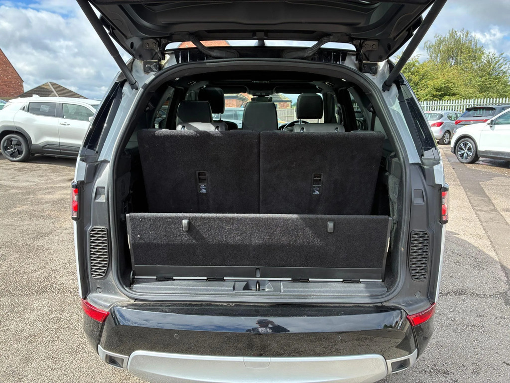 Land Rover Discovery Silver #10