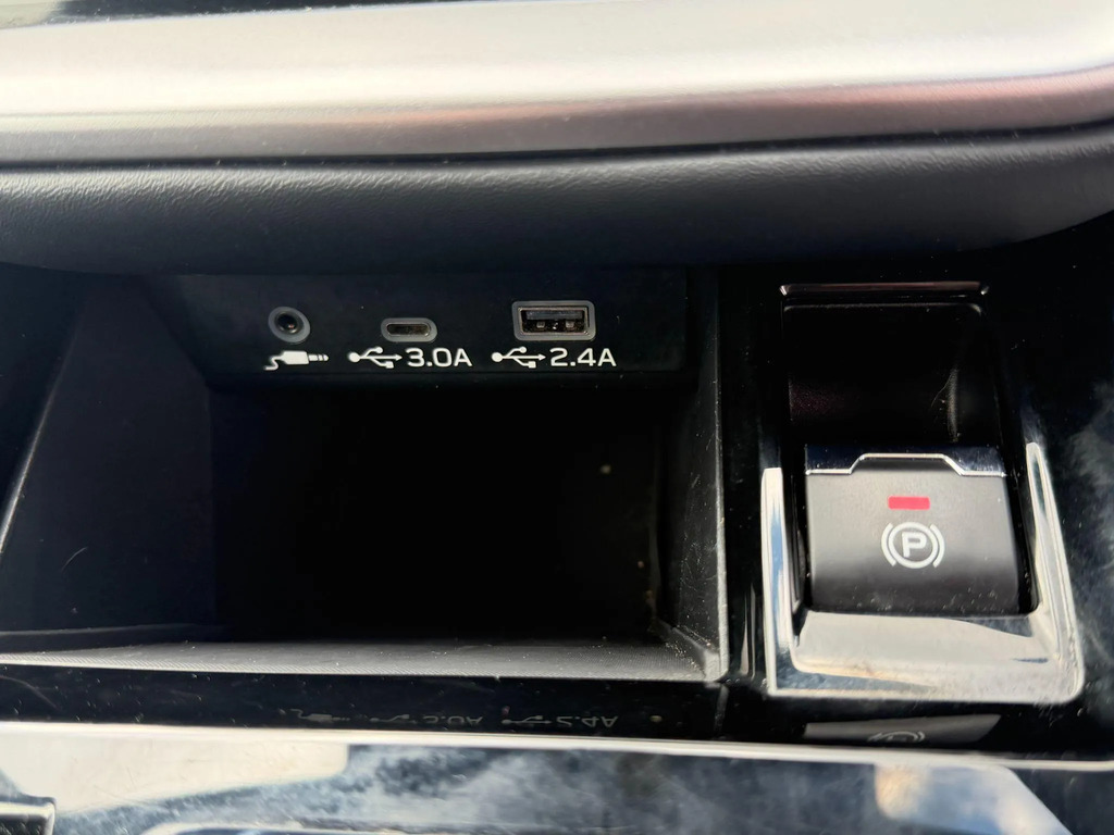 Subaru Outback Estate  #31