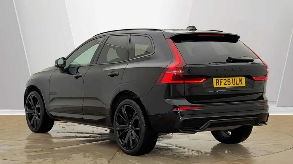 Volvo XC60 2.0 B5 Mhev Plus Black Edition Awd Euro 6 S #3