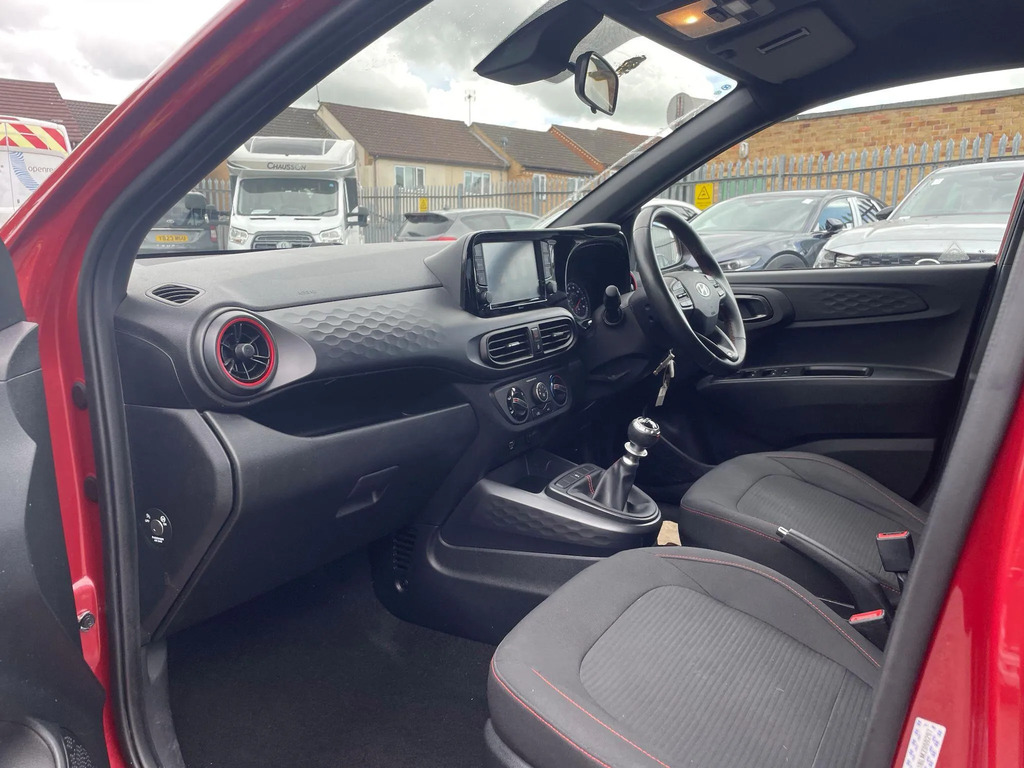 Hyundai I10 Red #11