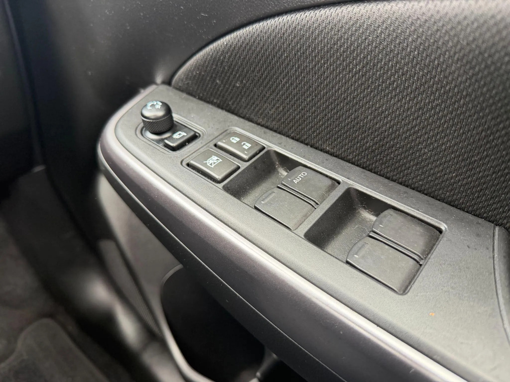 Suzuki Swift Sz-l Dualjet Silver #14