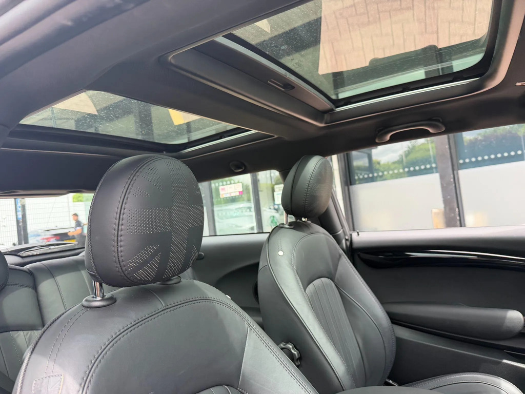 Mini Electric 32.6Kwh Level 2 Hatchback Green #22
