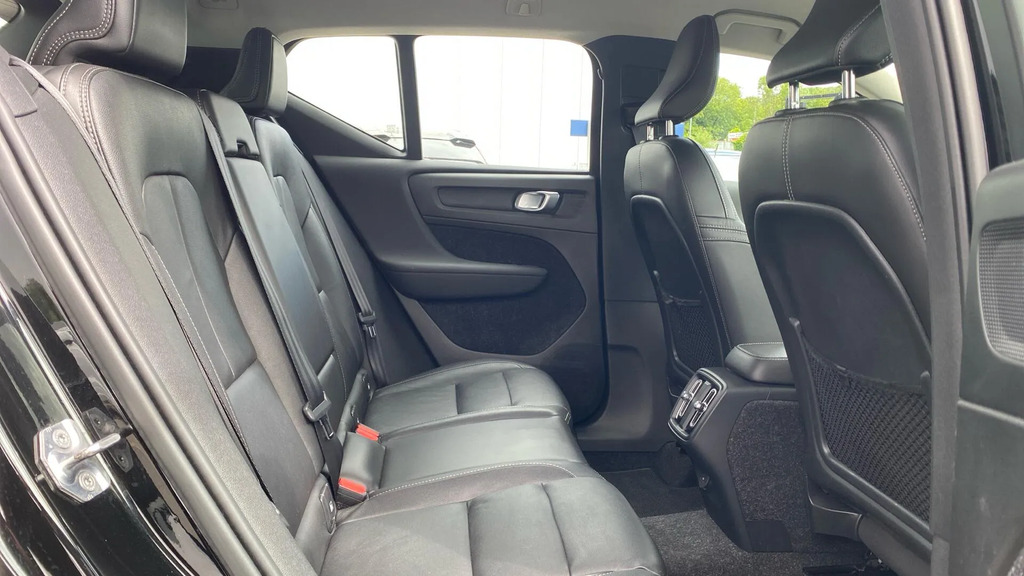 Volvo XC40 Xc40 R-design D3 Red #15