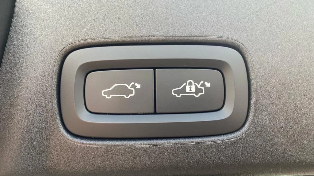 Volvo V90 B4 Core Mhev Rear Camera, Google, Black #21