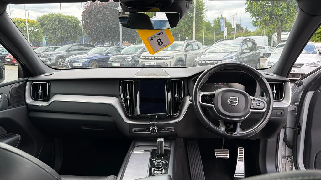 Volvo XC60 2.0 B5p 250 R Design Geartronic  #5