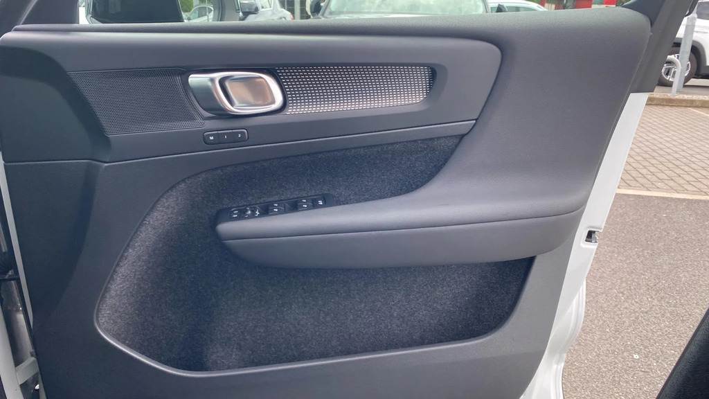 Volvo XC40 Xc40 B3 Mhev Black #25