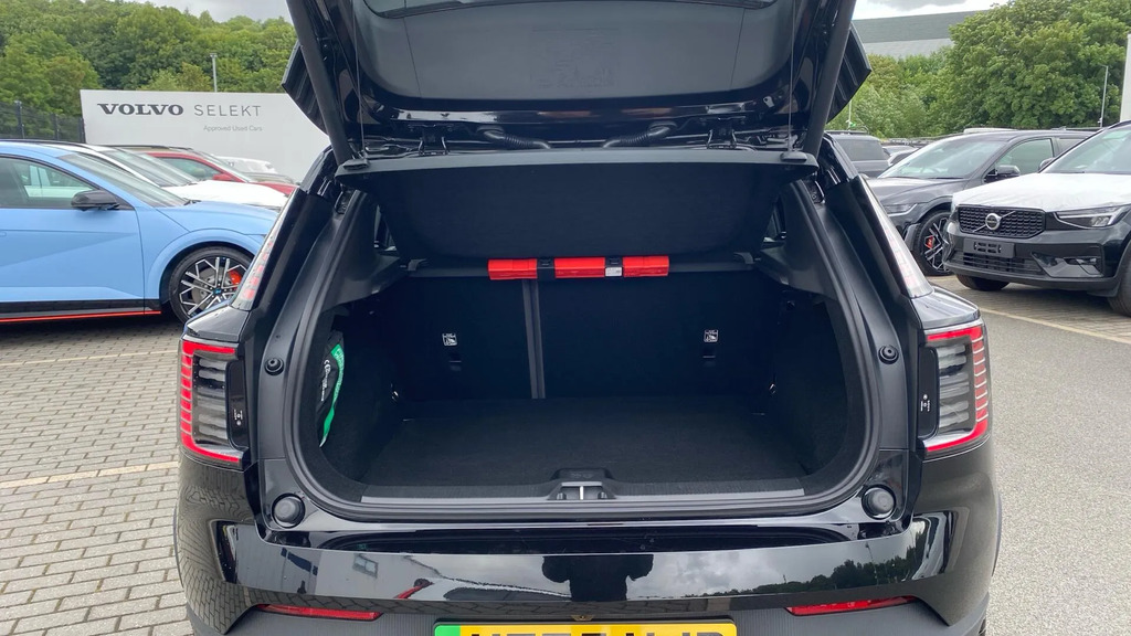 Volvo EX30 200Kw Sm Extended Range Plus 69Kwh #36