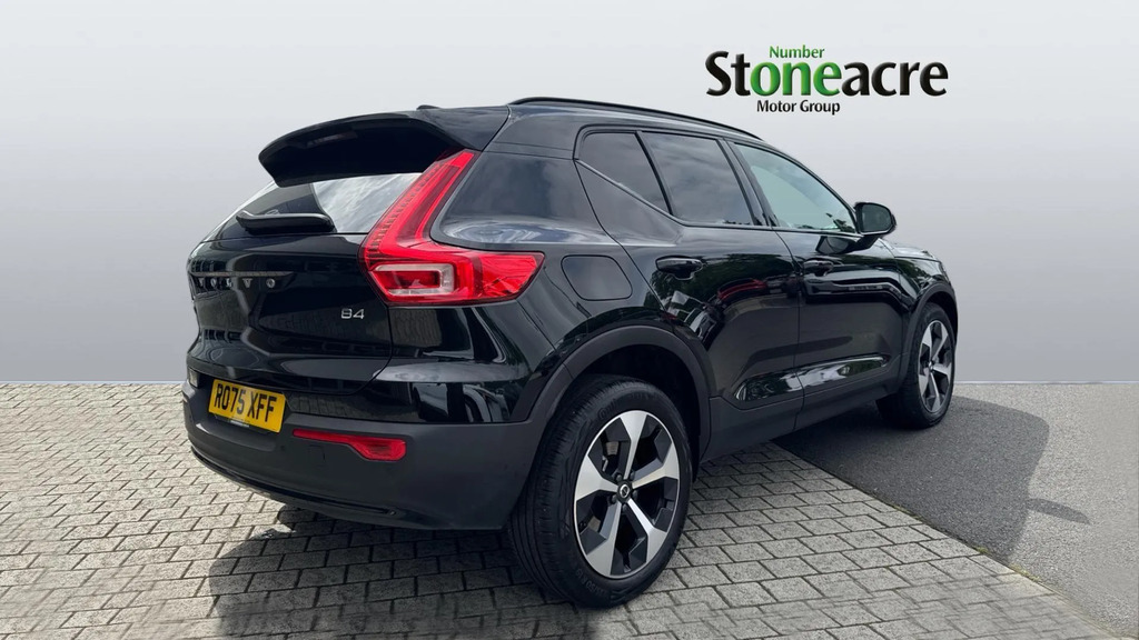 Volvo XC40 2.0 B4p Plus Dark #2