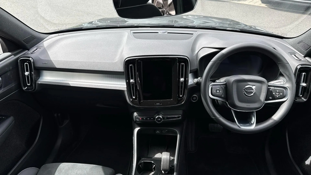 Volvo XC40 2.0 B4p Plus Dark #5