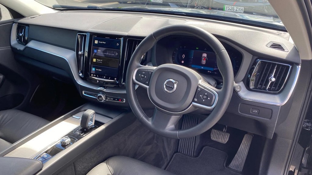 Volvo XC60 T6 Plus Grey #9