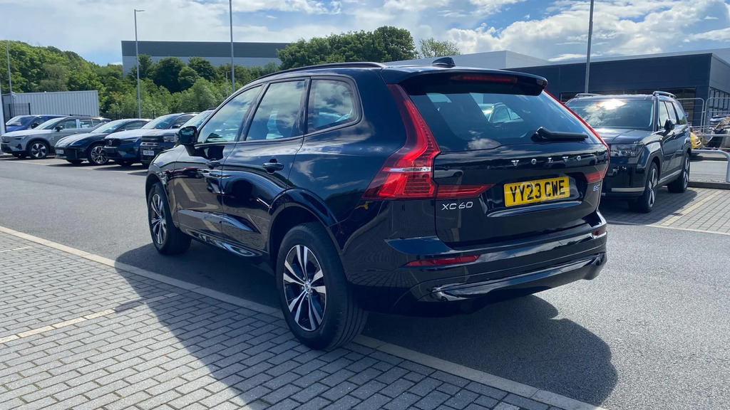 Volvo XC60 Core B5 Awd Mild Hybrid  #4