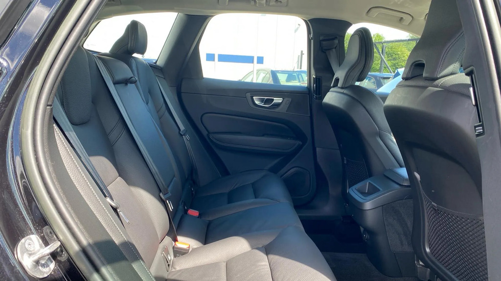 Volvo XC60 T6 Plus Grey #13