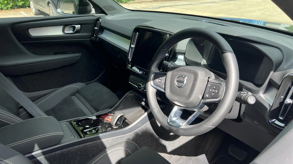 Volvo XC40 2.0 B4 Mhev Plus Black Edition Dct Euro 6 S #4