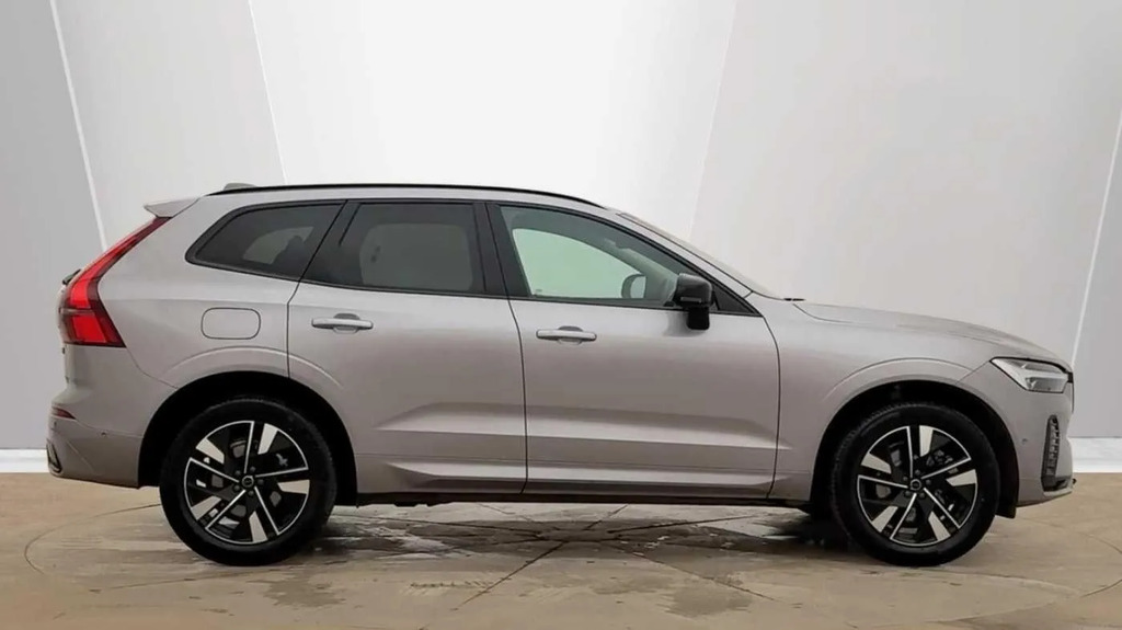Volvo XC60 2.0 B5 Mhev Plus Pro Awd Euro 6 Ss  #2