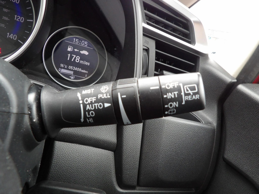 Honda Jazz Se I-vtec Red #24
