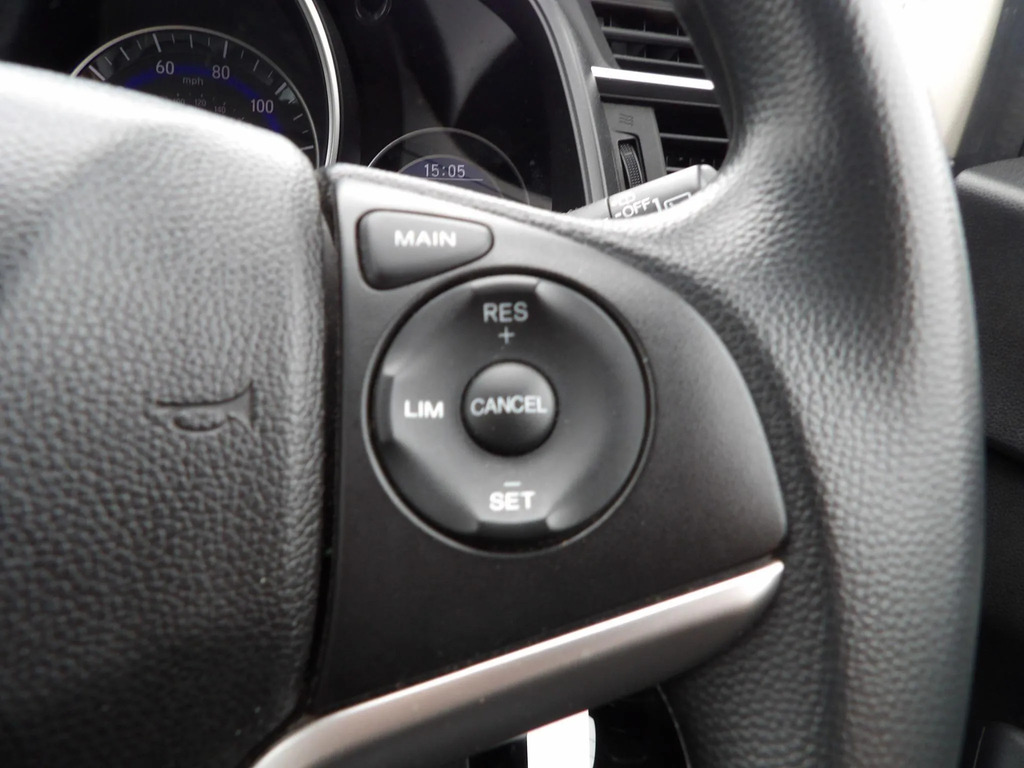 Honda Jazz Se I-vtec Red #20