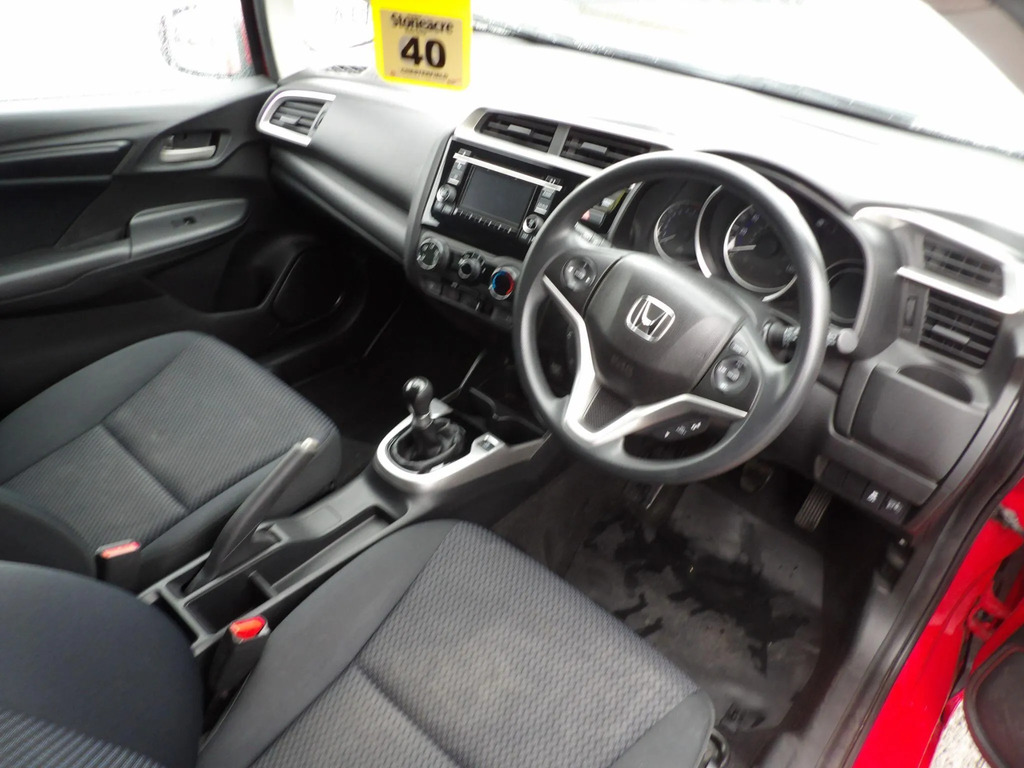 Honda Jazz Se I-vtec Red #9