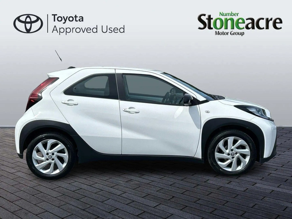 Toyota Aygo X 1.0 Vvt-i Pure #2