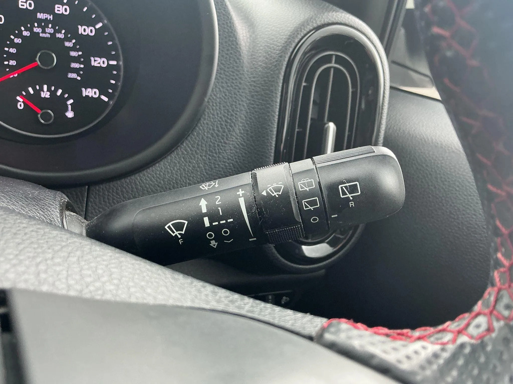 Kia Picanto 1.0 3 4 Seats White #26