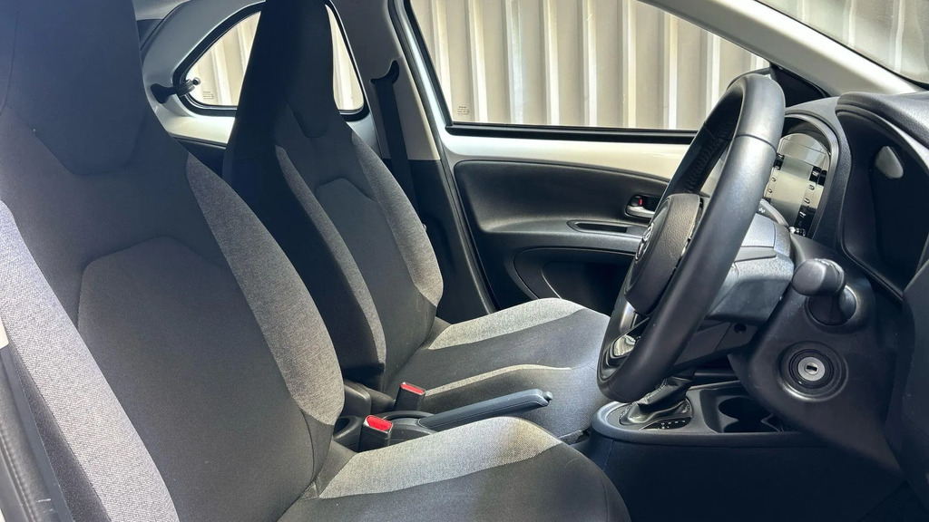 Toyota Aygo X Hatchback White #15