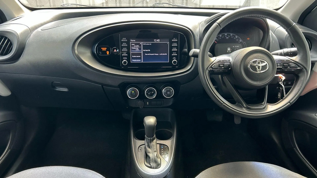 Toyota Aygo X Hatchback White #9