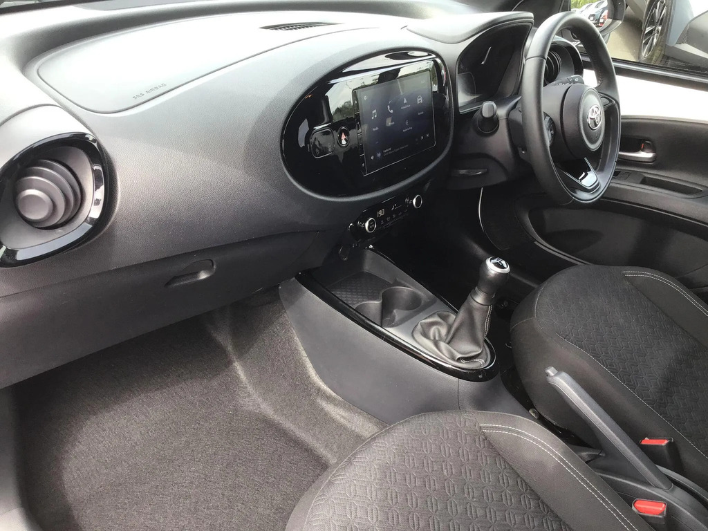 Toyota Aygo X 1.0 Vvt-i Edge #5