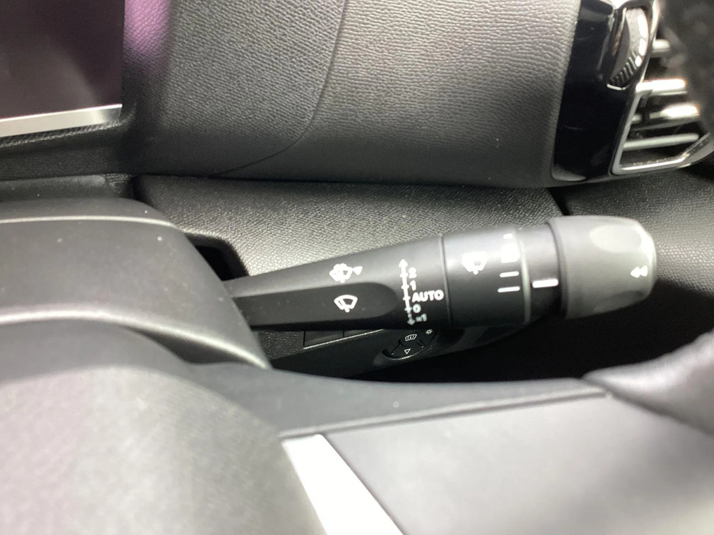 Citroen e-C4 100Kw Shine Plus 50Kwh Black #23