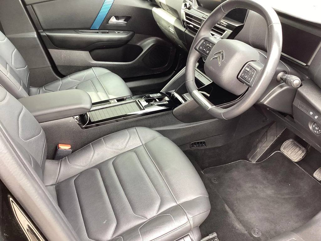 Citroen e-C4 100Kw Shine Plus 50Kwh Black #10