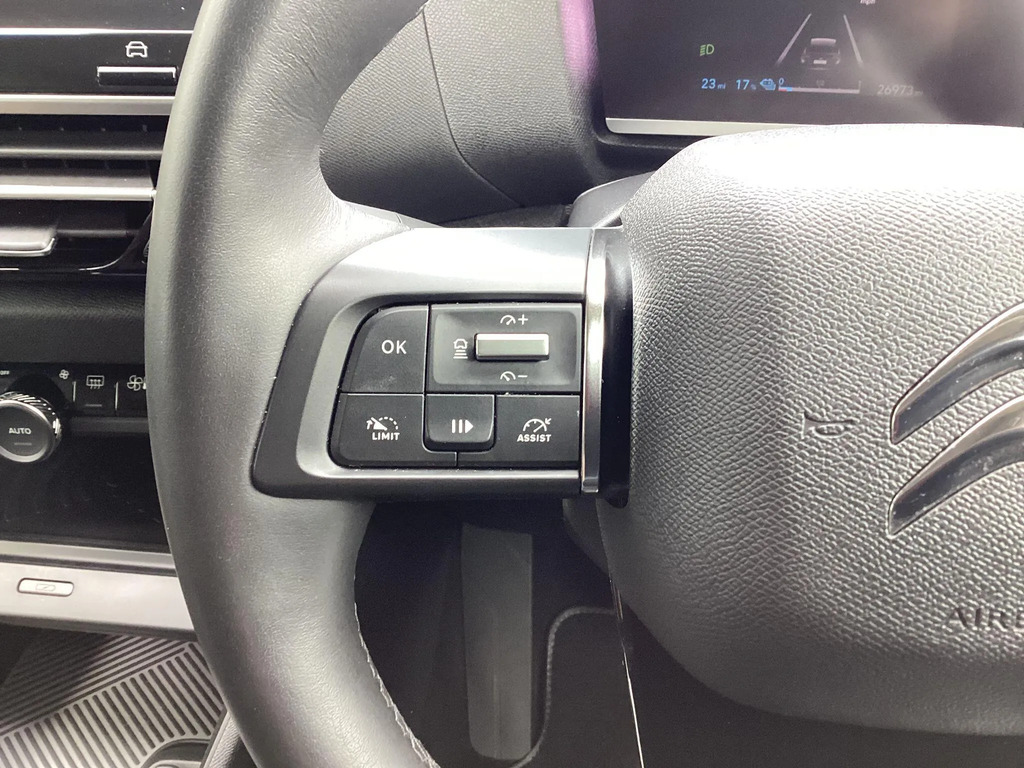 Citroen e-C4 100Kw Shine Plus 50Kwh Black #21